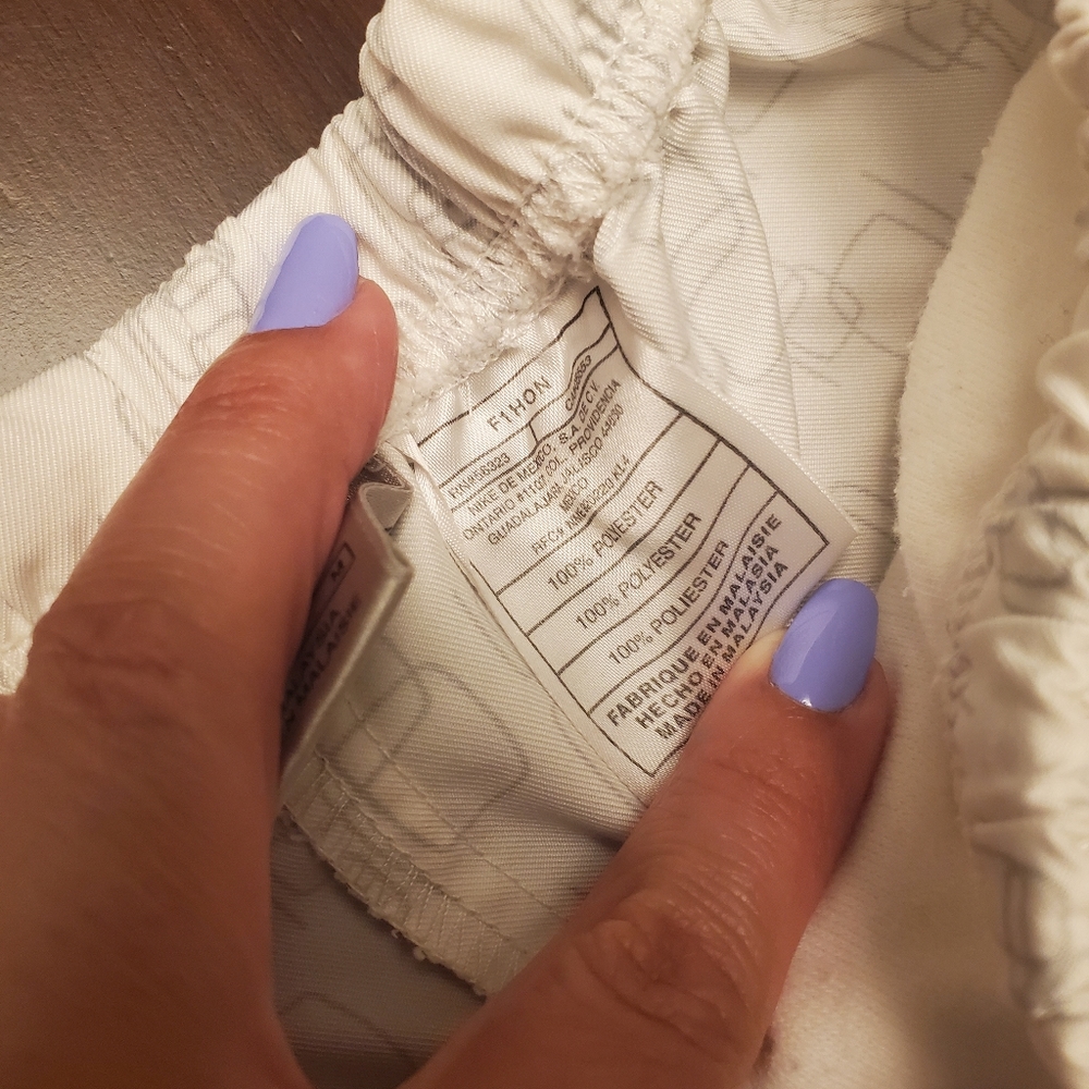 Nike Shorts Drawstring Size Medium - image 7